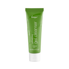 Move over traditional cleansers! Sonya Refreshing Gel Cleanser features our aloe gel, plus moisturising agents like cold-pressed baobab oil to leave skin feeling soothed and moisturised. Rich antioxidants like apple amino acids and hydroxyacetophenone support combination skin, while natural cleanser acacia concinna fruit extract helps remove dead cell build up, dirt and makeup for a thorough and gentle clean.
<b>The individual products in Sonya Daily Skincare are ‘fragrance free’ since no artificial fragrance has been added to the formulas. Instead the aromas derive from natural botanicals and fruit extracts.</b>